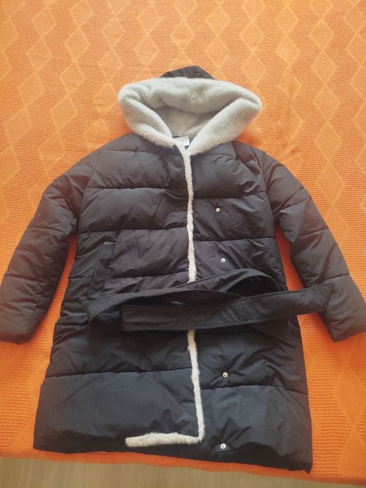 Куртка зимняя с капюшоном