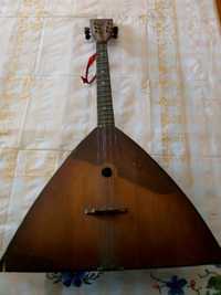 Музикален иструмент Балалайка