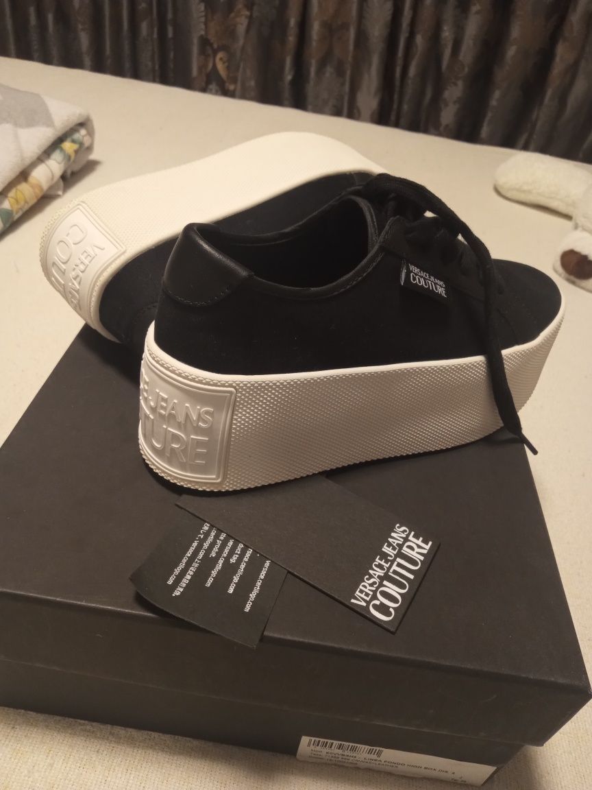 Vind încălțăminte damă Versace
