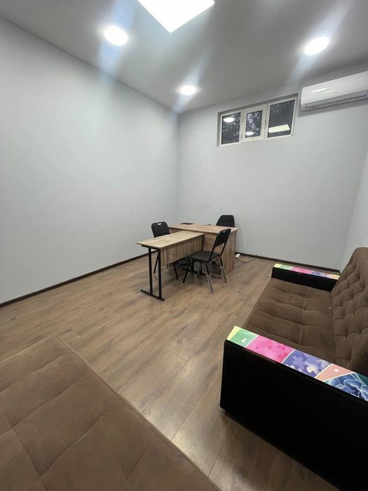 Учтепинский район. Литературный. Сдаётся готовый офис с мебелью