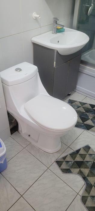 Продам унитаз, раковина
