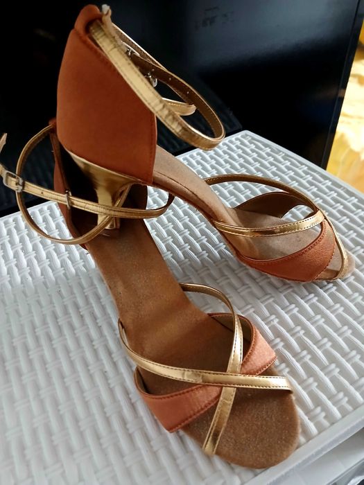 Дамски Обувки за латино танци