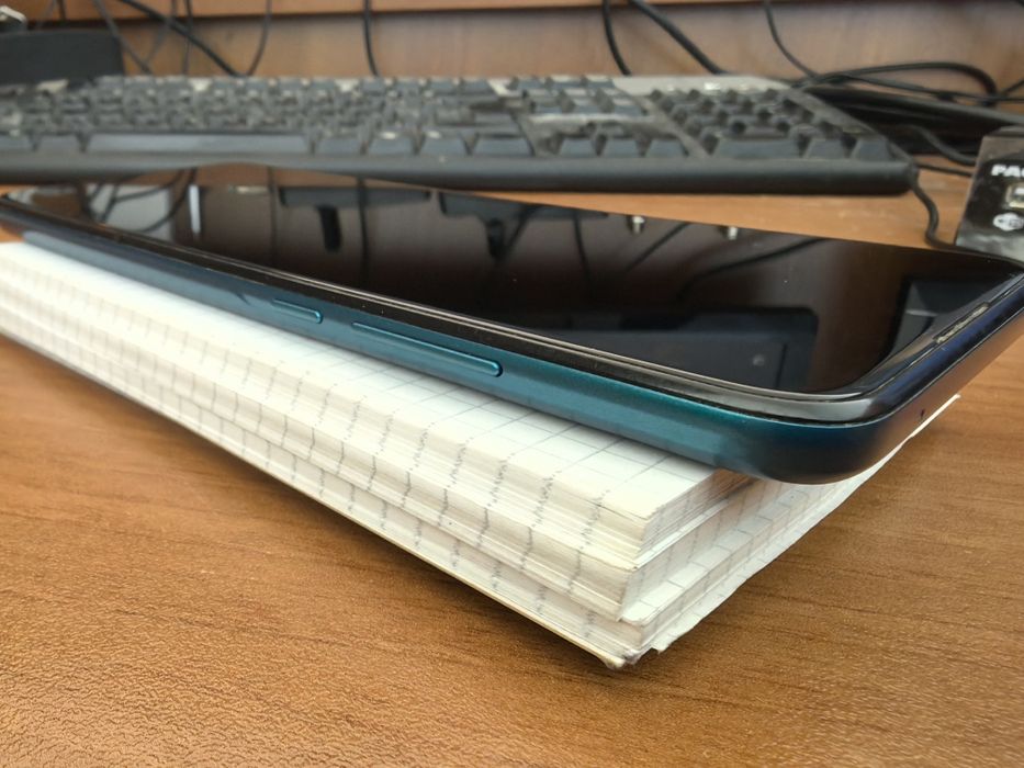 Продавам TCL 20 SE