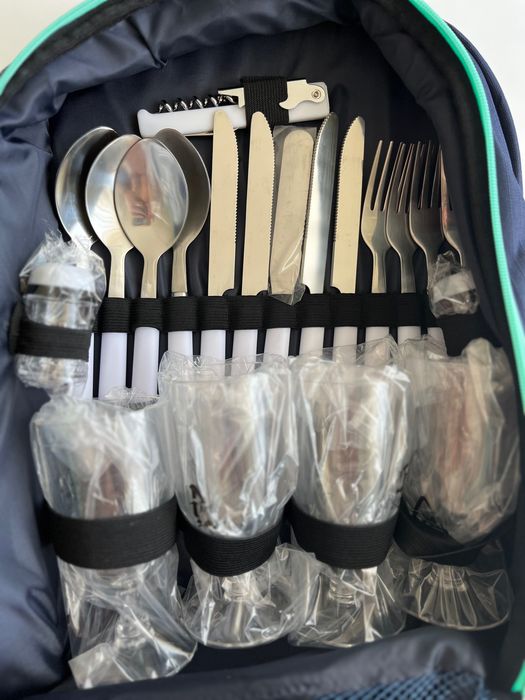 Оборудвана раница за пикник с одеяло за 4-ма души- Morello