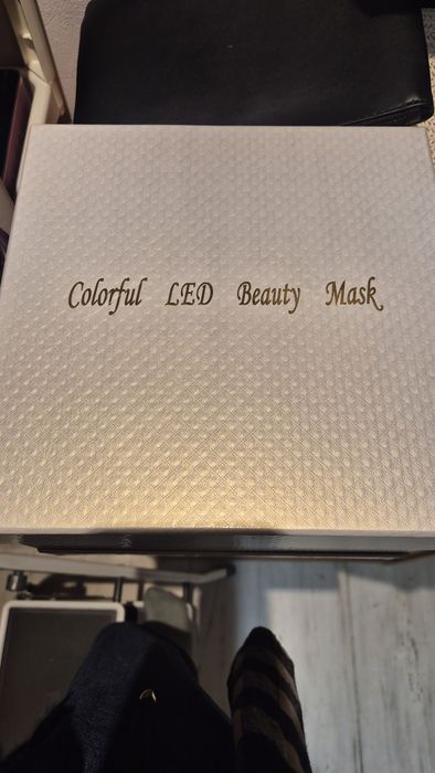 Маска с LED за лице и шия Dermis 1003