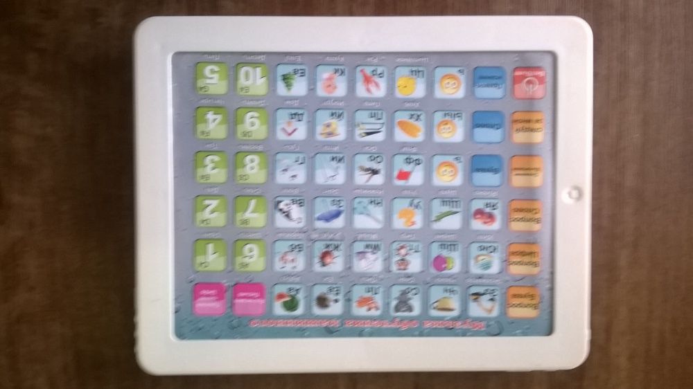 Детский игрушечный планшет.