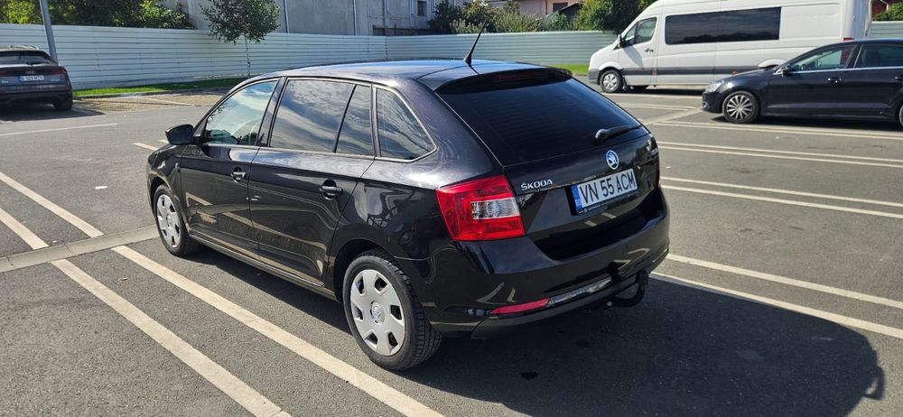 Vând skoda rapid