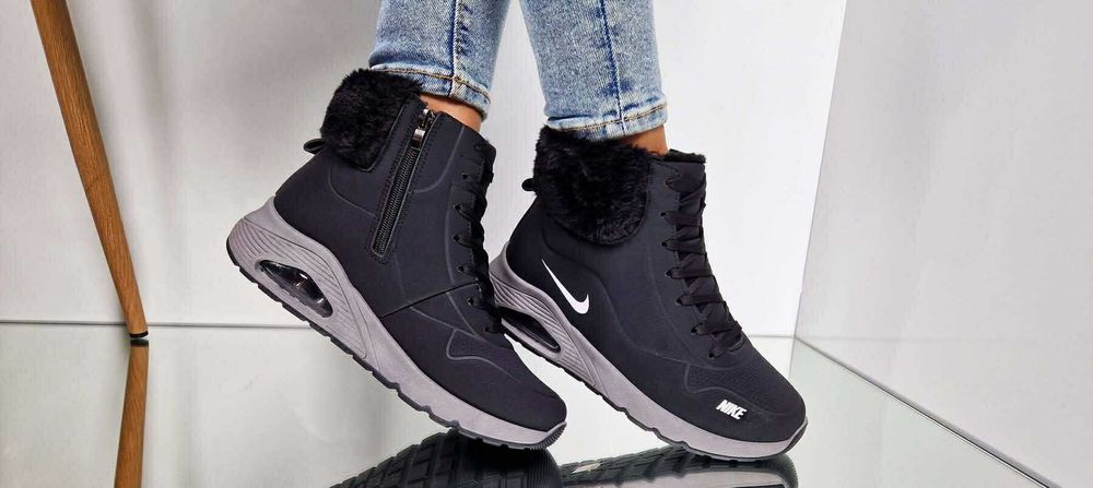 Дамски Зимни Боти