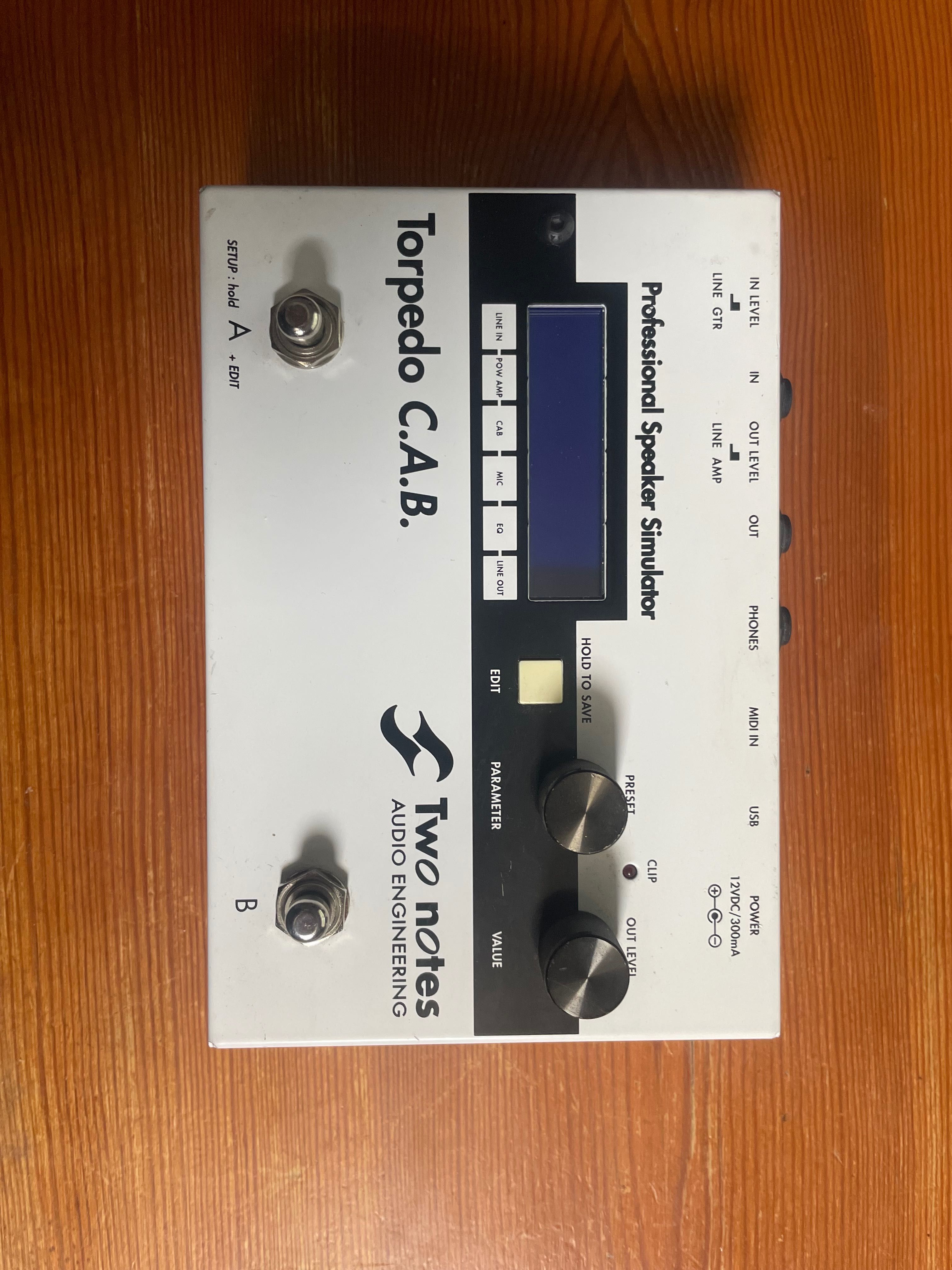 Two notes Tropedo C.A.B. Speaker simulator