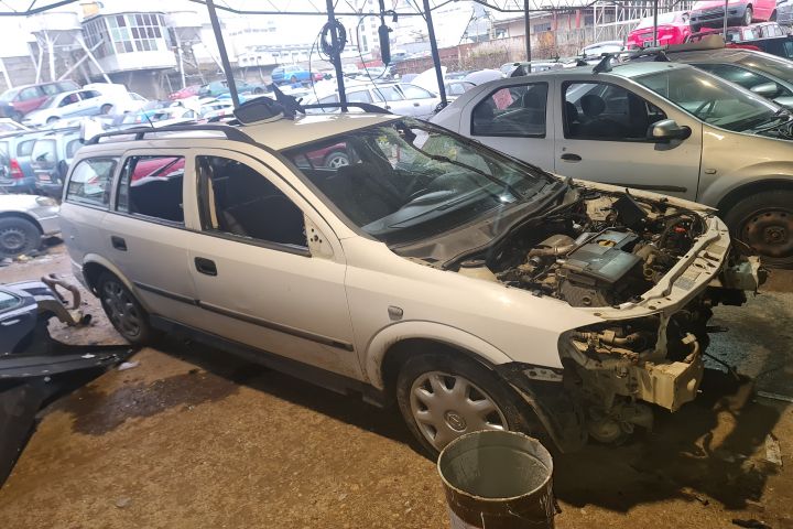 Capota motor Opel Astra G