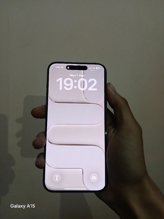 iPhone 15 pro max ideal