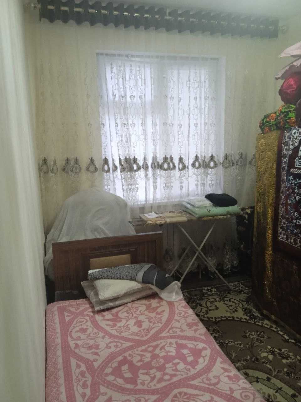 Barcha sharoitlarga ega 3 xonali uy sotiladi