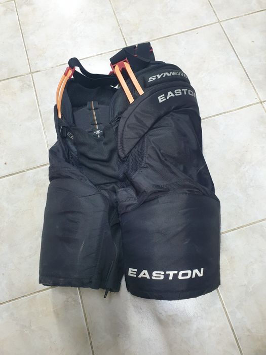 Продам трусы хокейные почти новые