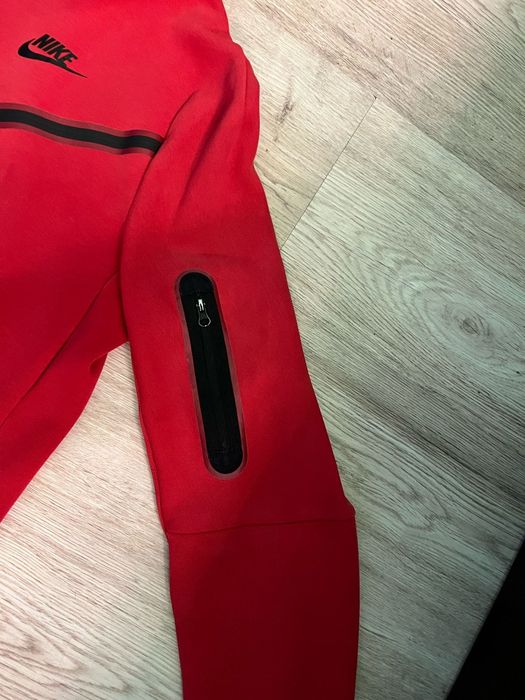 Vând Hanorac Nike Sportswear Tech Fleece