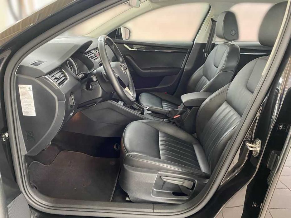 Inchirieri auto masina automata Skoda Octavia