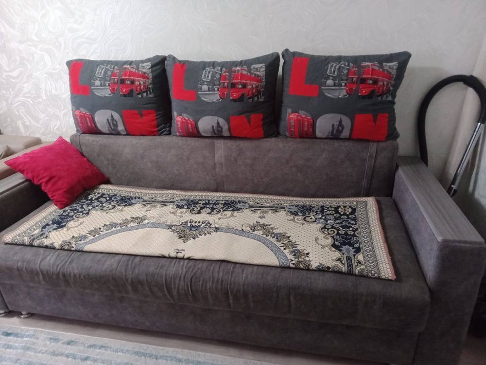 Продам диван в хорошем состоянти