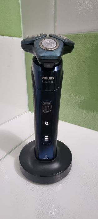 Aparat barbierit philips 7000