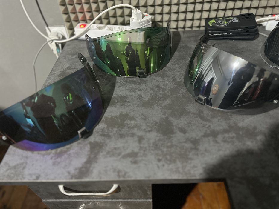 Каска Scorpio R1