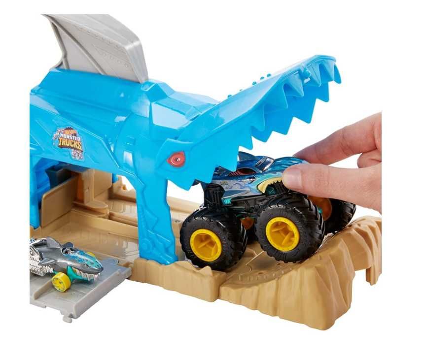 Set de joaca Hot Wheels Team Shark Wreak