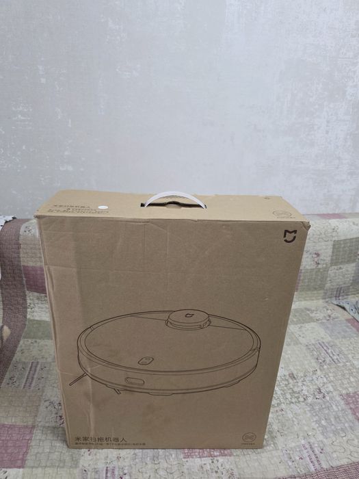 Робот пылесос продам