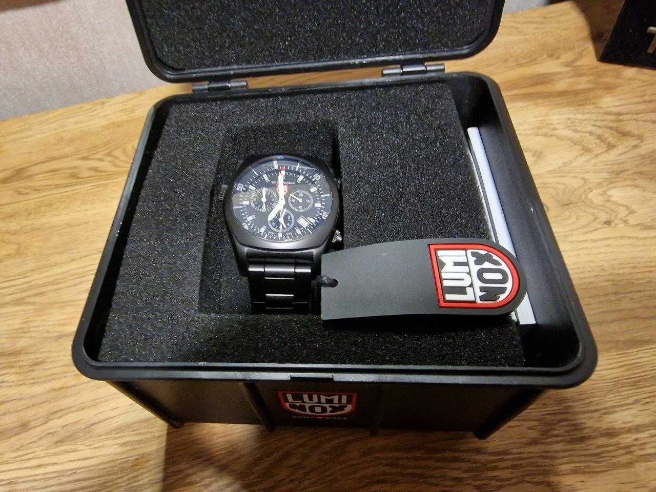 Luminox SR-71 Blackbird - мъжки часовник