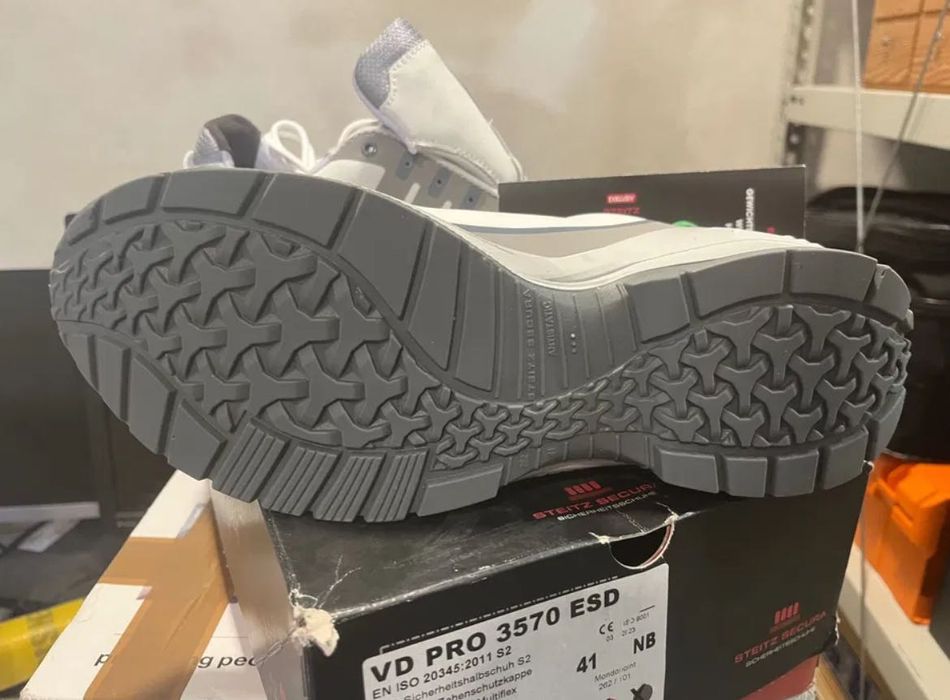 Vând pantofi de lucru, 41, Steitz Secura S2 VD PRO 3570 ESD NB