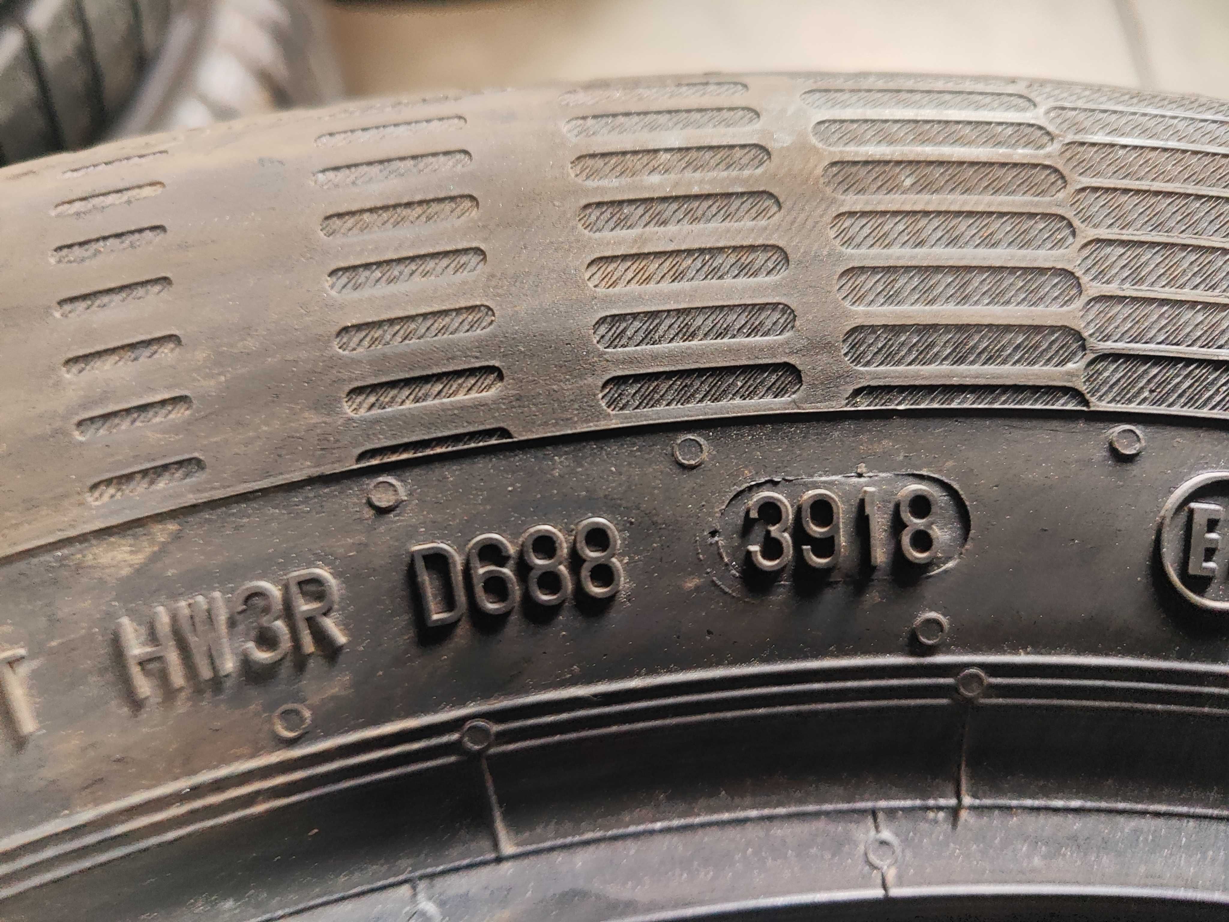 2бр.летни гуми 215/55/17 Continental