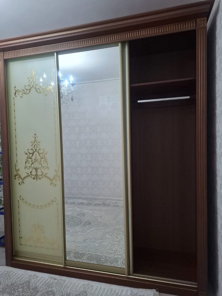 Продается Шкаф купе