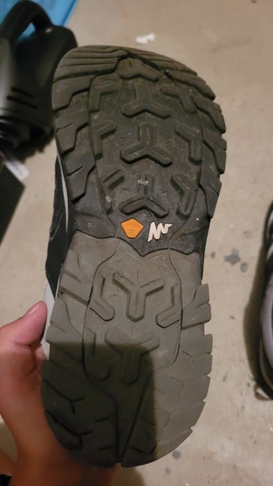 Pantofi treking, stare bună