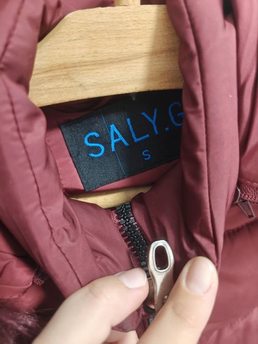 Продавам зимно яке