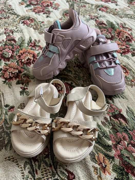 Новая детская обувь для девочки