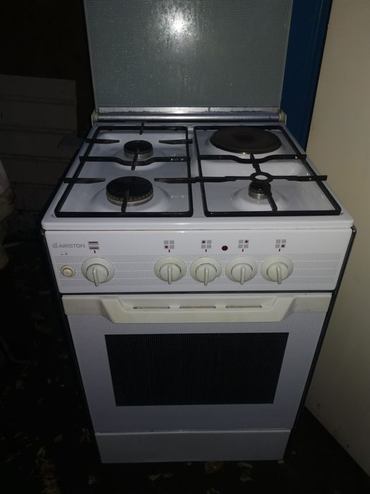 Газовая плита Аристон,производство Германия