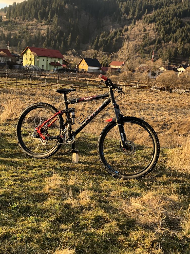 Vand MTB full suspension (GIANT) custom