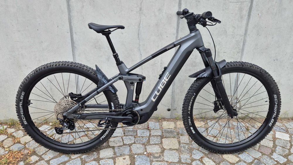 Електрически карбонов велосипед E bike CUBE STEREO 140 Race, BOSCH CX