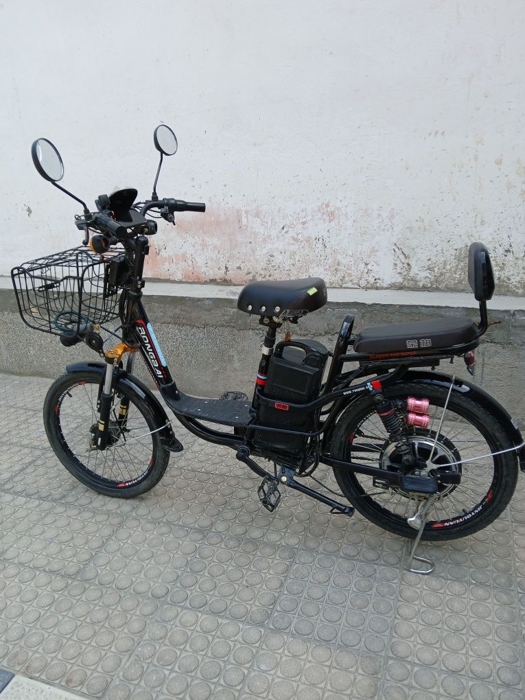 Продаётся велоскутер