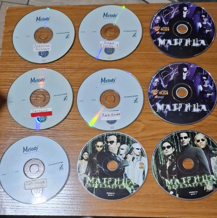 Продам CD диски с фильмами б/у