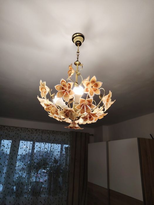 Candelabru cu trei brațe