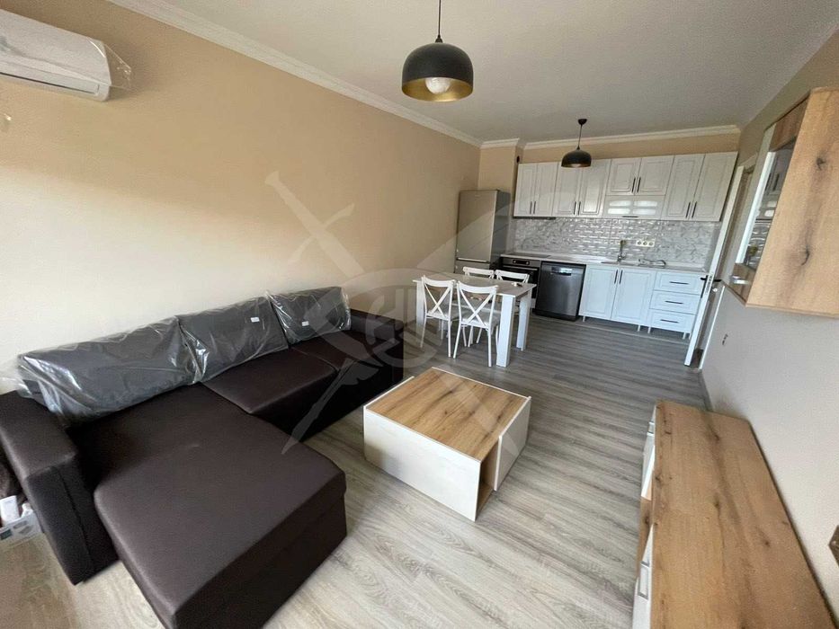 Продава се Двустаен апартамент в Бургас, Славейков - 65 кв.м за 2293 €/кв.м - Снимка #1