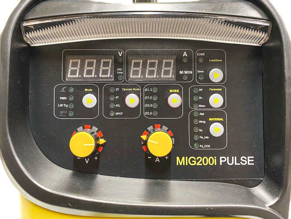 Pachet aparat sudura MIG 200i Pulse INTENSIV + butelie 8L plina + ceas