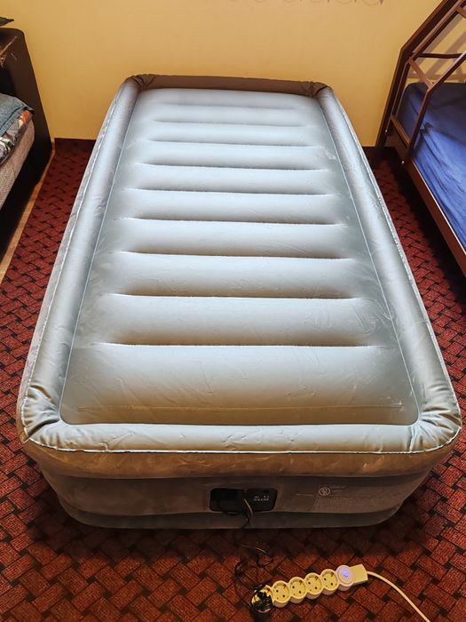 Saltea gonflabila intex