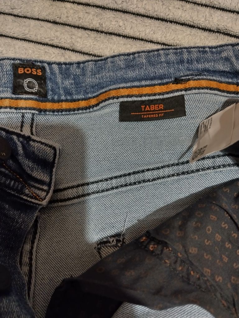 Blugi Hugo boss mărimea 32/32 culoarea albastra