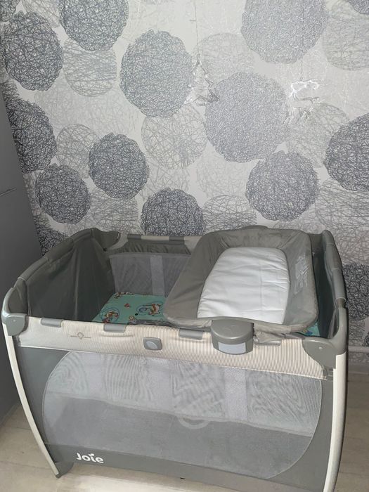 Продам кровать манеж , вместе с пеленальным и шезлонгом