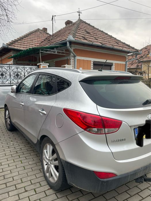 Hyundai Ix35~An 2010~4x4~2.0 Diesel 140 cai