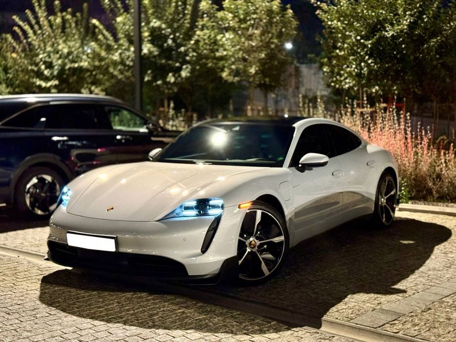 Продается свой Porshe Taycan