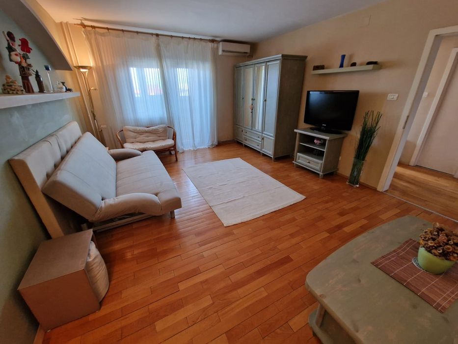 Direct proprietar inchiriez apartament cu  1 cameră 48mp