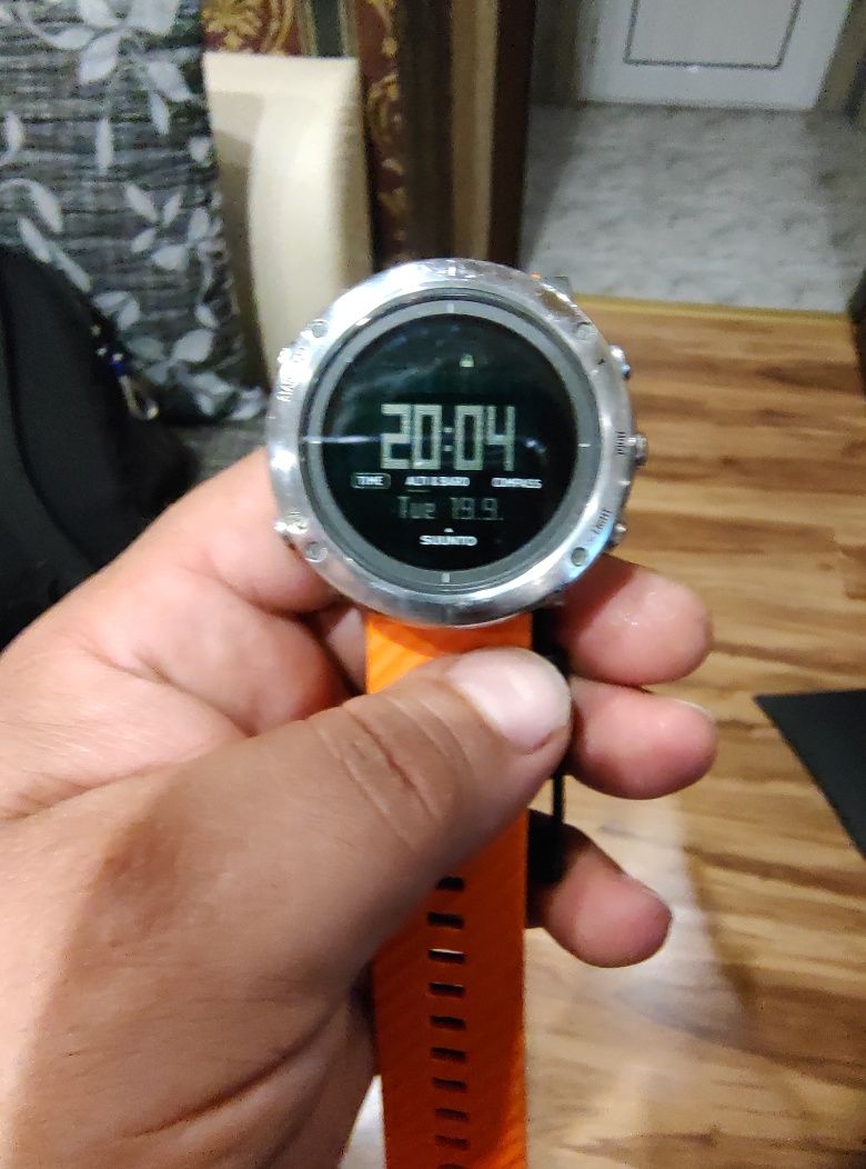 Стилен спортен Часовник Suunto