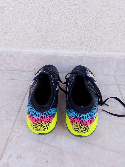 Vând ghete de fotbal Joma, mărimea 39