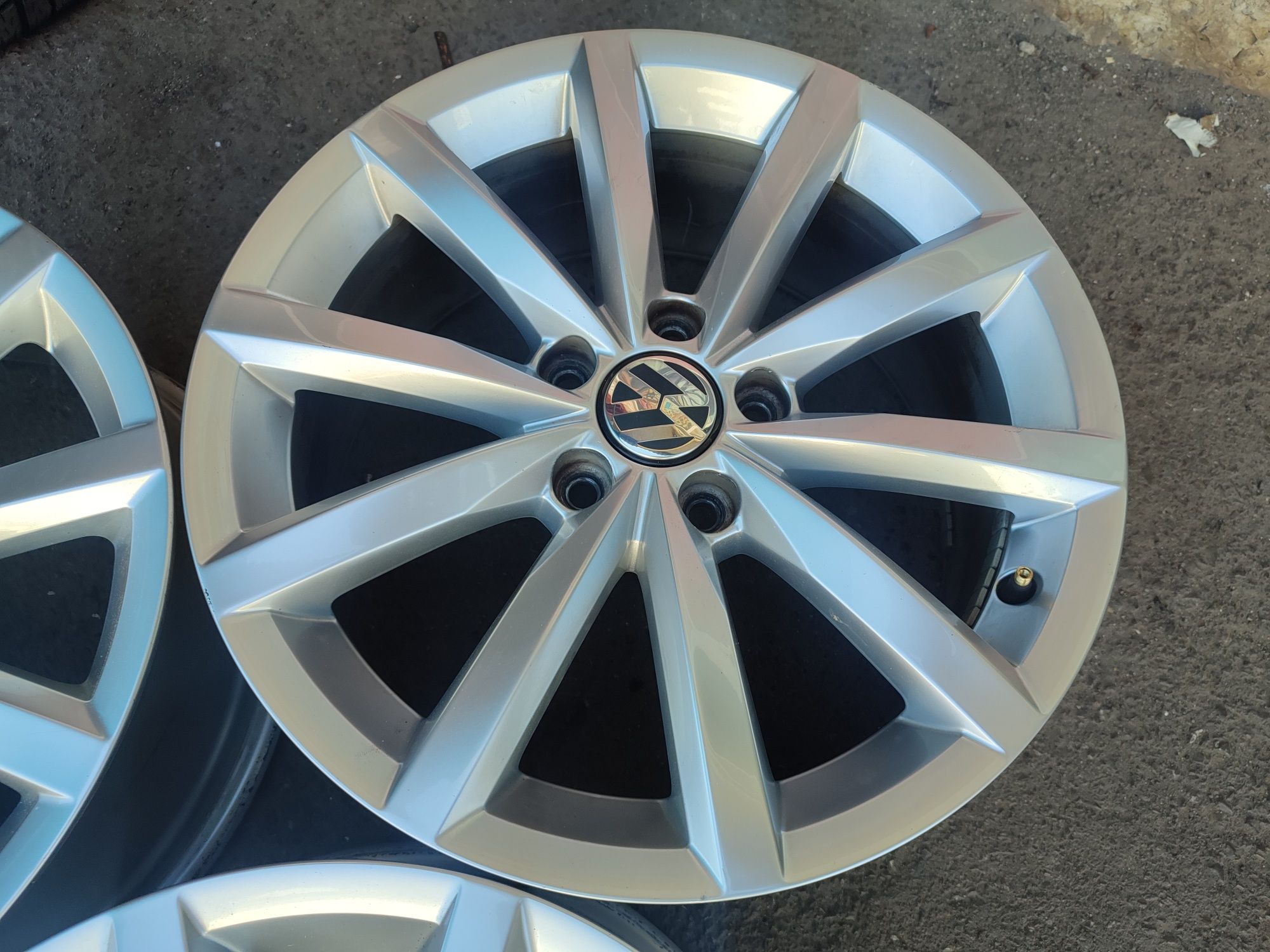17" оригинални алуминиеви джанти за Vw Tiguan,Arteon,Passat...