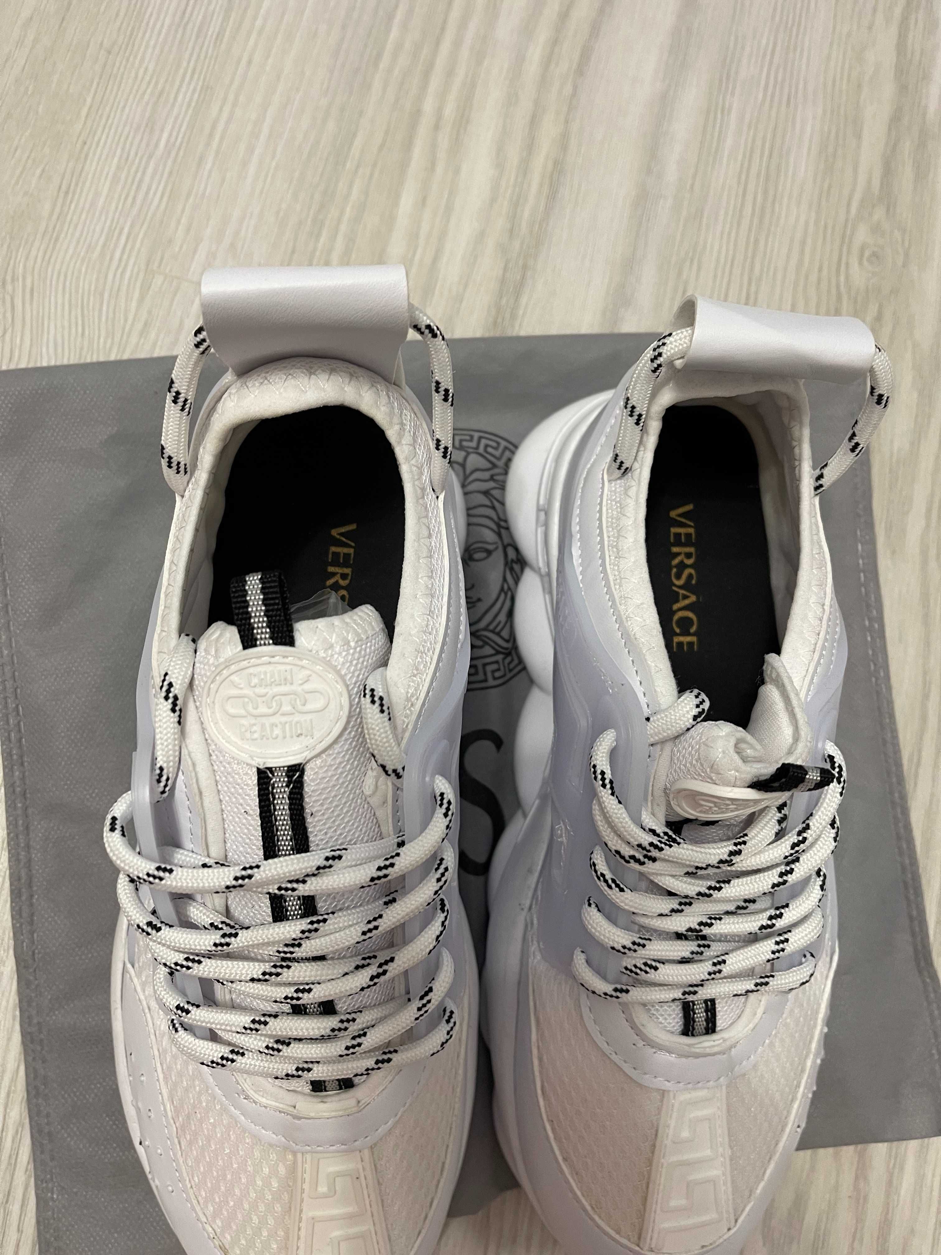 Adidasi VERSACE Chain Reaction l Produs NOU Tenesi Unisex