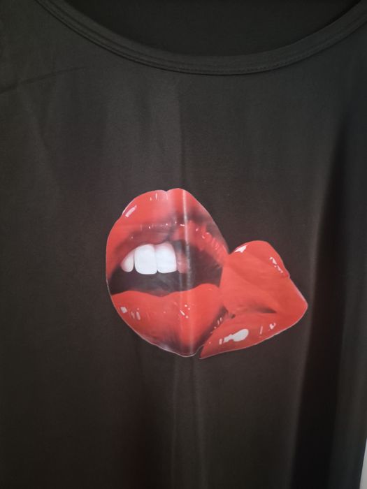 Продавам блузки Л размер